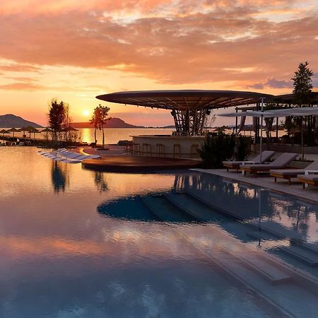 W Costa Navarino (Adults Only) Pylos Exteriör bild
