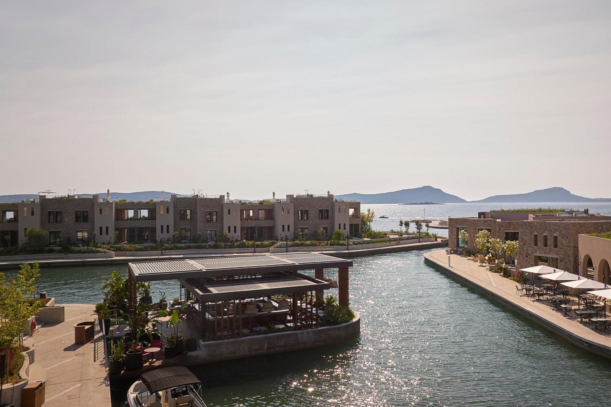 W Costa Navarino (Adults Only) Pylos Exteriör bild